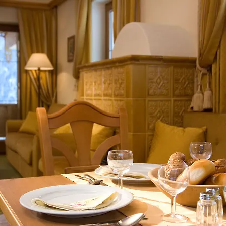 Aster Boutique & Apartahotel 4*