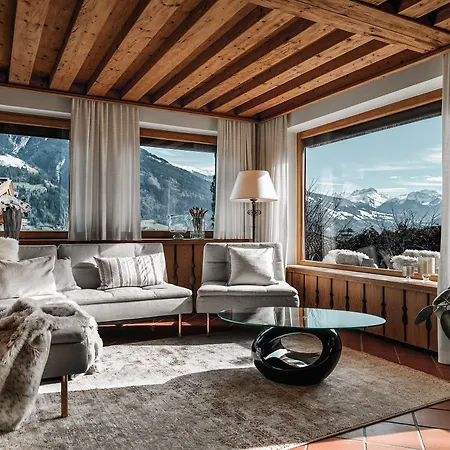 Aster Boutique & Fuegenberg