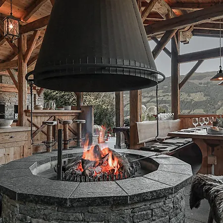 Apartahotel Aster Boutique & 4*