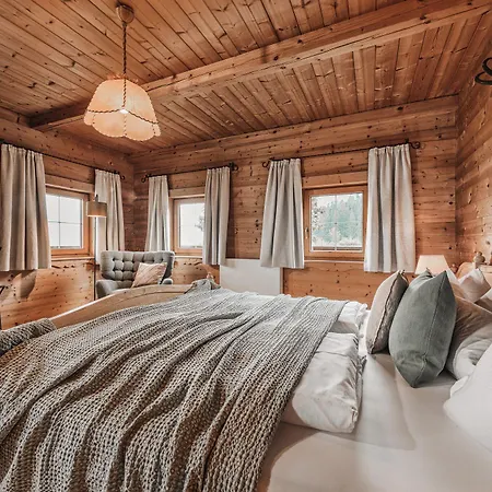 Aster Boutique & Aparthotel Fuegenberg