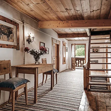 Apartahotel Aster Boutique & 4*