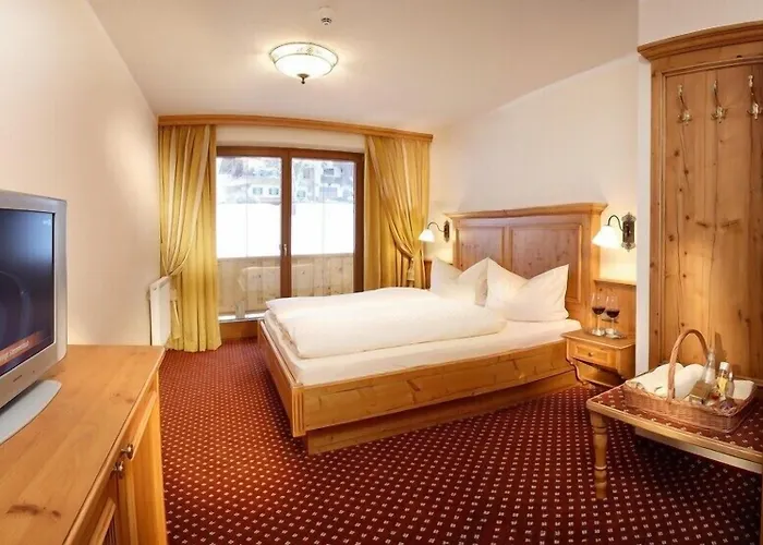 Aster Boutique & フューゲンベルク