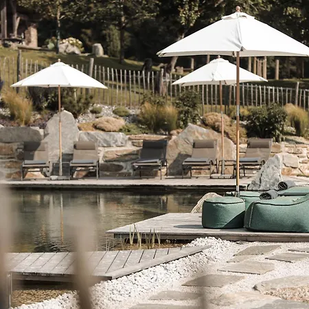 Aster Boutique & Aparthotel Fuegenberg