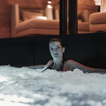 Aster Boutique & Lägenhetshotell 4*