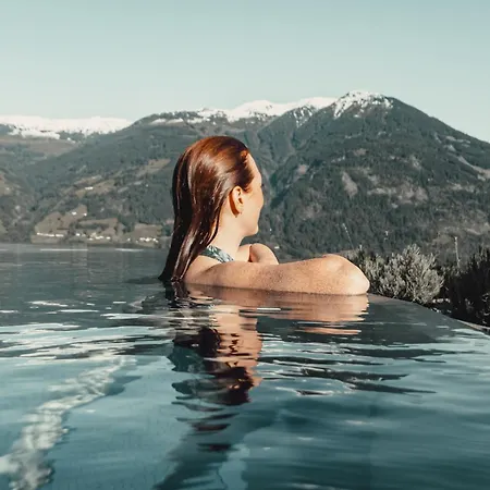 Aster Boutique & Lägenhetshotell 4*